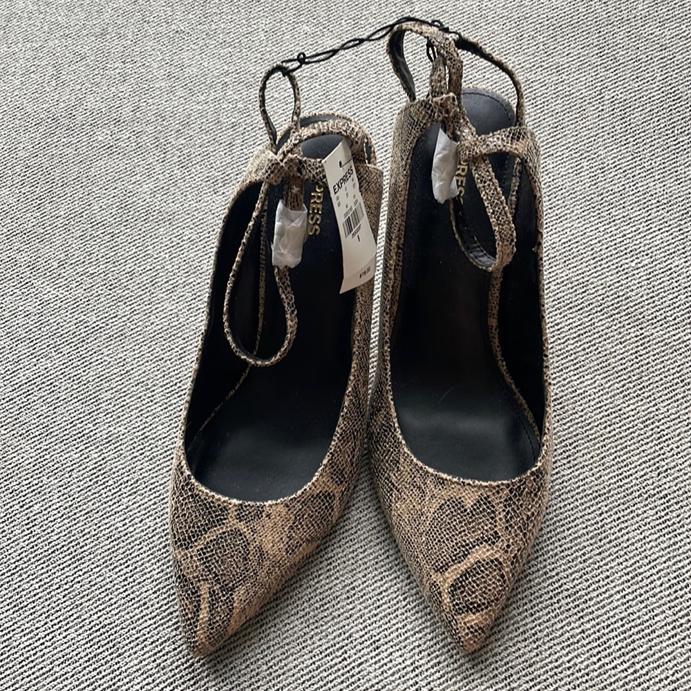 NWT Snakeskin Heels